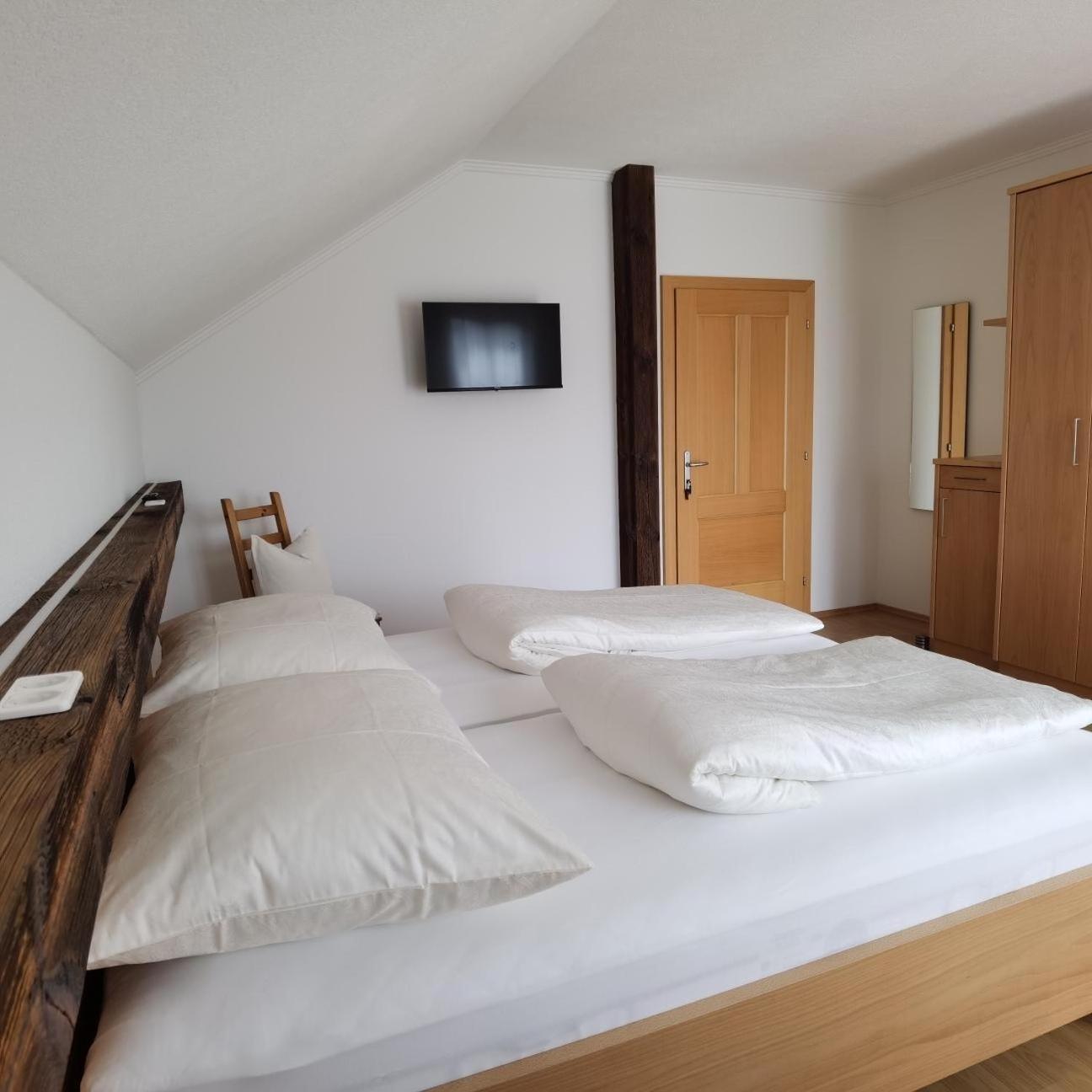 Privatzimmer Am Weinbrunnen วอร์คดอร์ฟ ภายนอก รูปภาพ