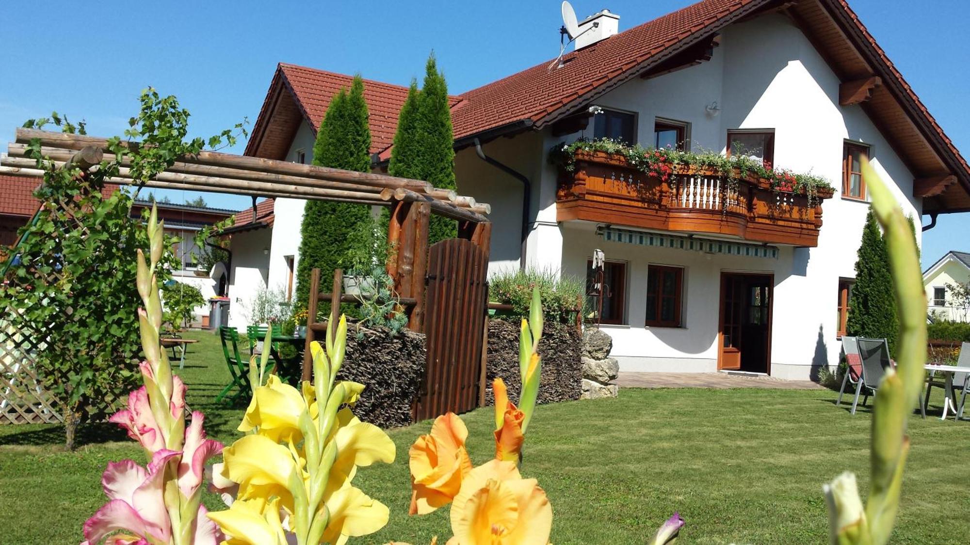 Privatzimmer Am Weinbrunnen วอร์คดอร์ฟ ภายนอก รูปภาพ